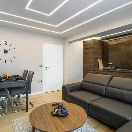 Daire Modern Flat Nearby Center Fast Internet Varna