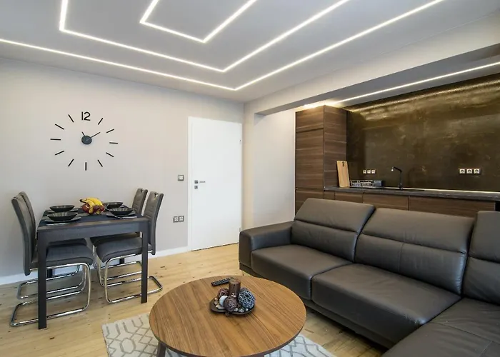 Apartment Modern Flat Nearby Center Fast Internet Varna